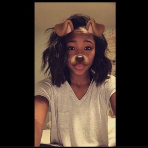 Meet your Posher, Laela